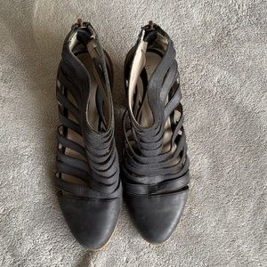 Hinge Dresden Caged Leather Booties